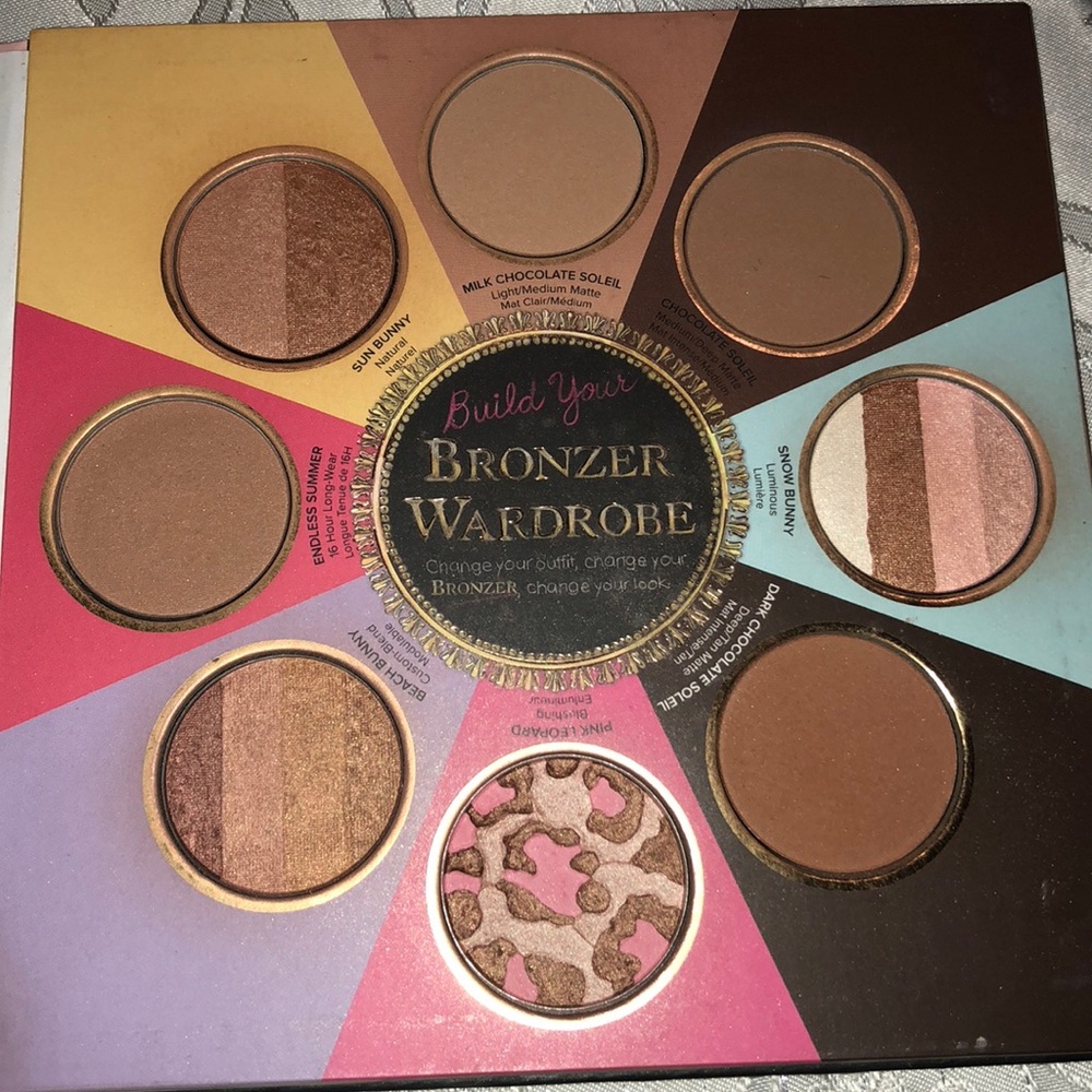 Too Faced The little Black Book of Bronzers - Picture 3 of 3